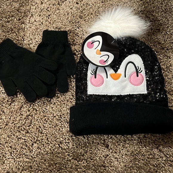 Beanie and gloves. - Picture 2 of 2